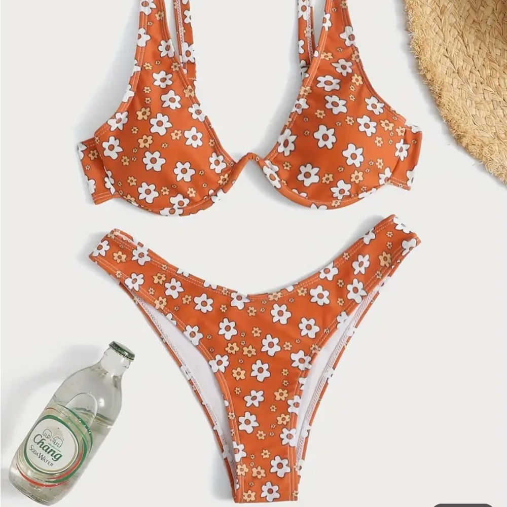 NWT Floral Bikini
